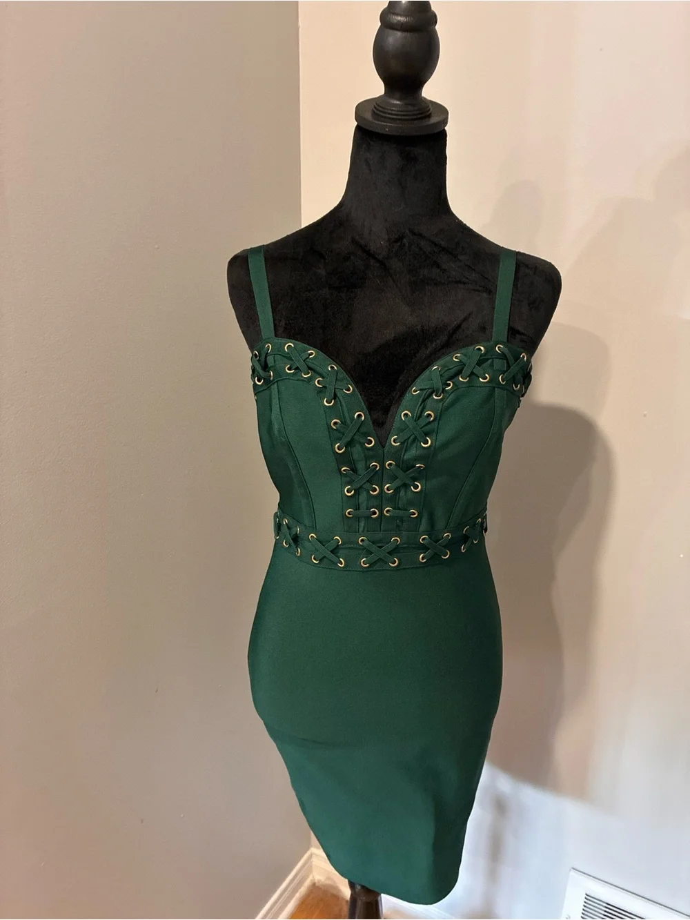 bebe Emerald Green Lace-Up Bodycon Mini Dress - Picture 6 of 9